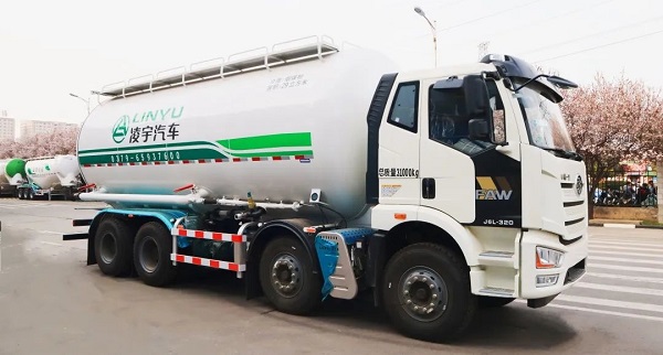 凌宇干混砂漿車(chē)的特點(diǎn)都有什么？