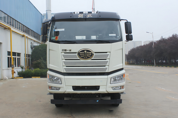 混動(dòng)攪拌車強(qiáng)勁優(yōu)勢詳解！攪拌車主新選擇！