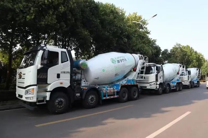 【重卡新聞】十一月重卡銷(xiāo)量4.5萬(wàn)輛，新能源、出口勢(shì)頭強(qiáng)勁！