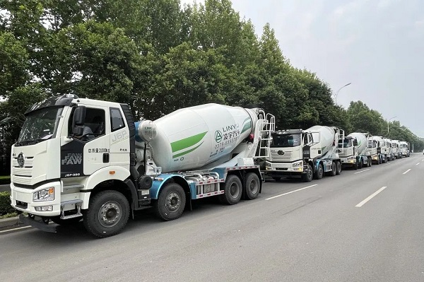 【重卡新聞】9月重卡銷8萬(wàn)輛！“小金九”較去年“遙遙領(lǐng)先”