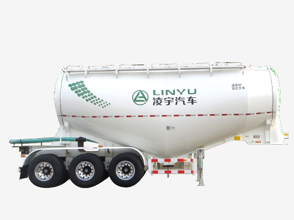 罐通天下，砼筑未來(lái)，中集凌宇50臺(tái)法規(guī)版攪拌車(chē)交付河北大客戶