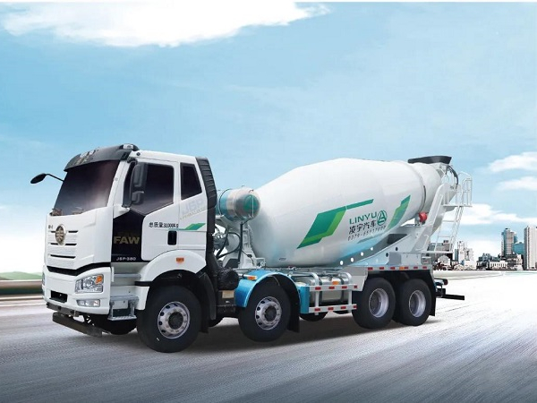 新突破，新里程！中集凌宇30臺(tái)法規(guī)版攪拌車(chē)交付貴州大客戶