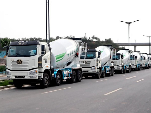 天生爆款！解放&凌宇一體化攪拌車持續(xù)發(fā)車