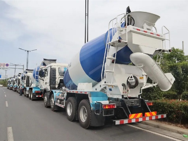 夏日炎炎，凌宇超甜！60臺“藍胖子”奔赴華南