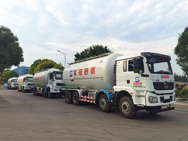 一分信任，十分責任，中集凌宇粉罐車交付六年老客戶！